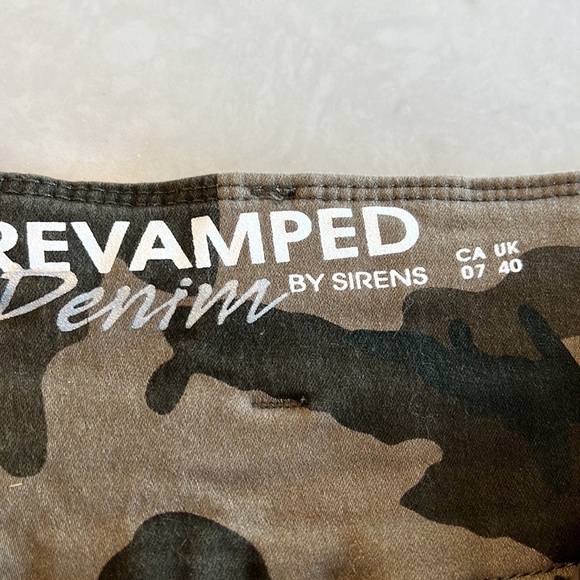 Camo high rise jean shorts. - Picture 4 of 4
